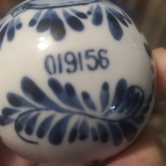 Delft porcelain ornaments - Picture 2 of 3